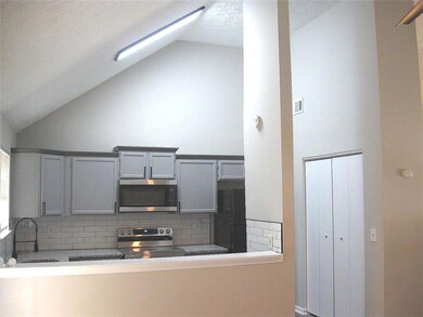 831 Stonebrook Dr, Lithonia, GA 30058 - photo 7