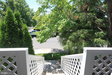 4205 Quaker Ct, North Wales, PA 19454 - photo 3