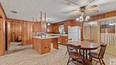 614 Cedar St, Maud, TX 75567 - photo 7