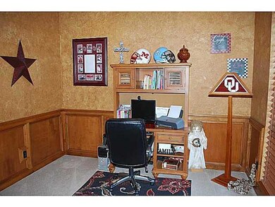 Studio/Study/Office.