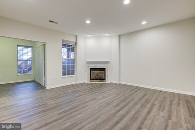 13588 Big Boulder Rd, Herndon, VA 20171 - photo 5