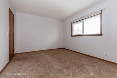 3N550 Crown Rd unit 12, Elmhurst, IL 60126 - photo 7
