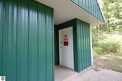 134 Axe Handle Rd, Leroy, MI 49655 - photo 3