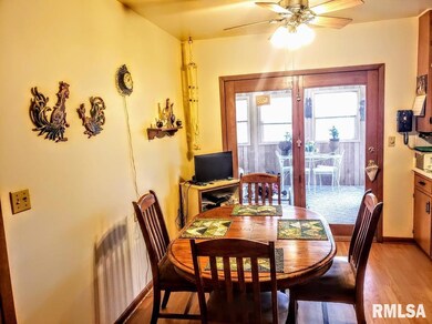 3313 36th St, Rock Island, IL 61201 - photo 6