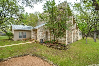 12840 Stage Coach Ln, Helotes, TX 78023 - photo 2