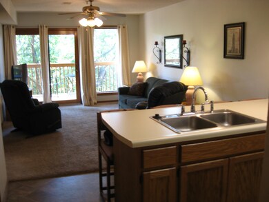Kitchen / Living