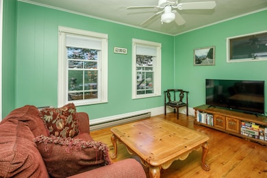 17 Crombie St, Burlington, VT 05401 - photo 3