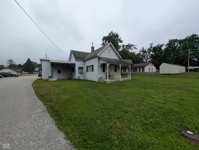 204 S Lafayette St, Cloverdale, IN 46120 - photo 4