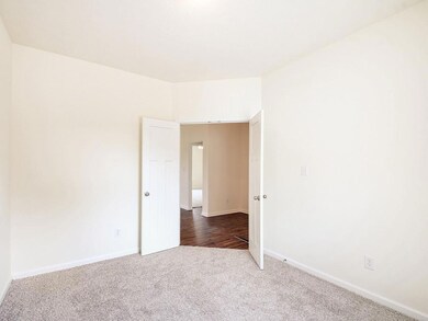 227 St Andrews Ave, Edinburgh, IN 46124 - photo 4