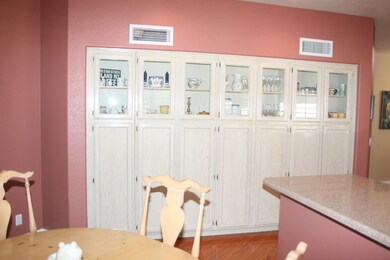 Lot Of Storage Cabinet In The Kitchen