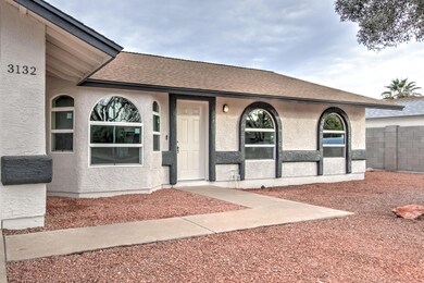 3132 E Grove Ave-5