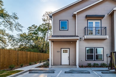 5262 Ella Blvd unit 310, Houston, TX 77018 - photo 3