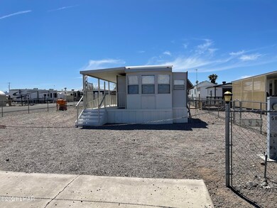 595 Comanche Dr, Quartzsite, AZ 85346 - photo 3