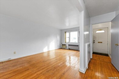 68-02 140th St unit A, Flushing, NY 11367 - photo 4
