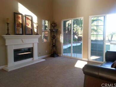 Formal Living Room w/Fireplace