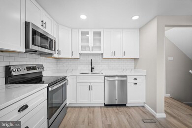 4406 Hallfield Manor Dr, Nottingham, MD 21236 - photo 6