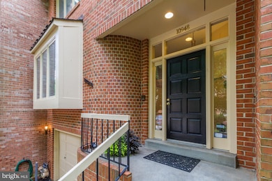 10948 Whiterim Dr, Potomac, MD 20854 - photo 3