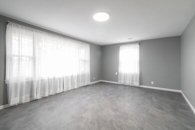 2916 15th St, Columbus, IN 47201 - photo 5