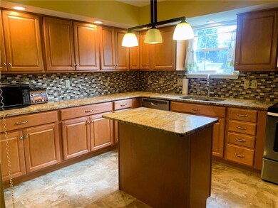 Kitchen ~ Updated ~ Granite Countertops ~ ample wo