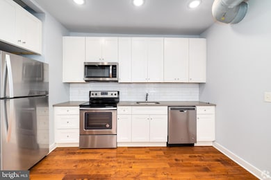 6090 Drexel Rd unit 4, Philadelphia, PA 19131 - photo 3