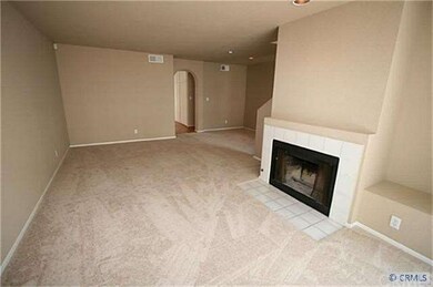 LIVING AREA OPPOSITE VIEW