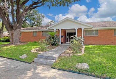 3641 Deal St, Houston, TX 77025 - photo 4