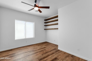 Bonus room / office