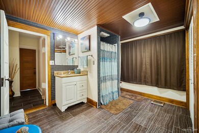 833 N Spring St, Elgin, IL 60120 - photo 2