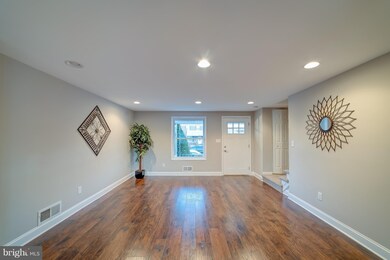 1042 Foxwood Ln, Essex, MD 21221 - photo 6