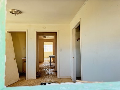 81118 Screech Owl Rd, Twentynine Palms, CA 92277 - photo 3