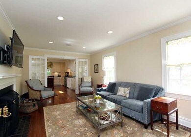 13 Richmond Dr, Old Greenwich, CT 06870 - photo 2