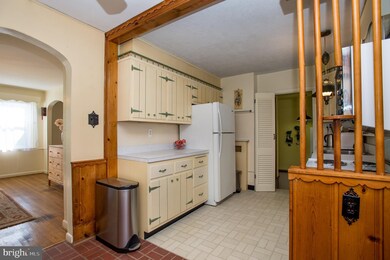 2813 Marshall Rd, Drexel Hill, PA 19026 - photo 5