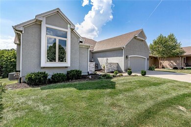 7140 Meadowsweet Ln, Shawnee, KS 66227 - photo 3