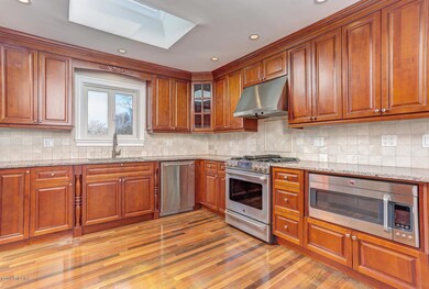 136 Minivale Rd, Stamford, CT 06907 - photo 7