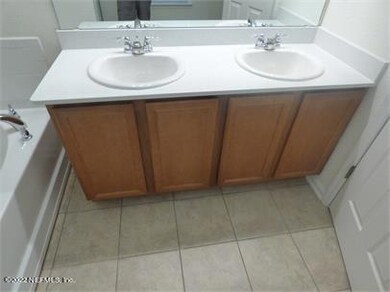 3058 Hawks Hill Ln, Jacksonville, FL 32216 - photo 7