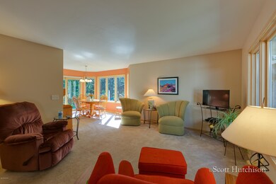 02 Living Room