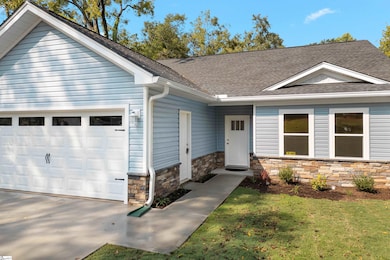 122 Stephenson Street Extension, Taylors, SC 29687 - photo 3