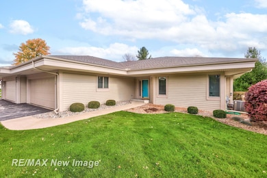 848 Windrush Ct unit 18, Saginaw, MI 48609 - photo 3