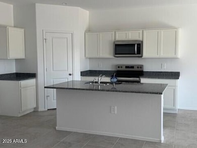 Harris Kitchen