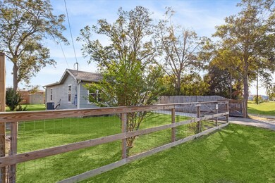 3716 E Walnut St, Pearland, TX 77581 - photo 6