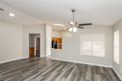 945 Adobe Flat Dr, Henderson, NV 89011 - photo 4