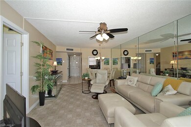 Great Room/Foyer View from Lanai.
