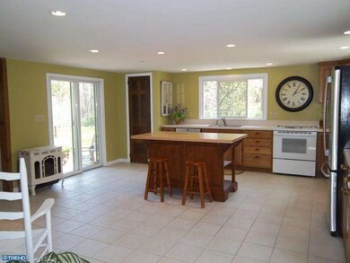 7440 Skinny Ln, Pipersville, PA 18947 - photo 4