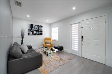 15863 SW 71st St, Miami, FL 33193 - photo 3