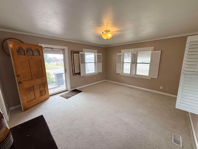 1402 Main St, Woodward, OK 73801 - photo 4