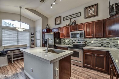 KITCHEN 4