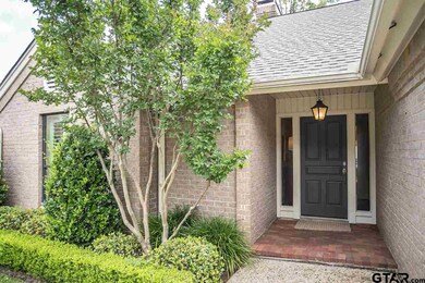 827 827 Ashford Ct, Tyler, TX 75703 - photo 2