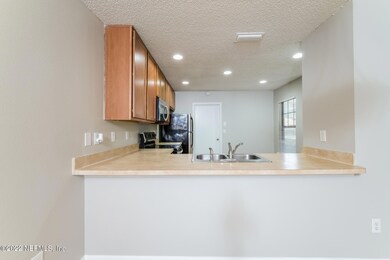 10632 Academy Park Dr, Jacksonville, FL 32218 - photo 4