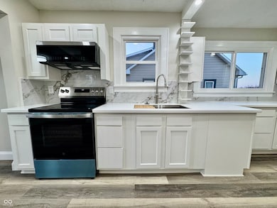 716 W Walnut St, Brownstown, IN 47220 - photo 7