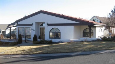 3508 SW Hillcrest Dr, Redmond, OR 97756 - photo 2